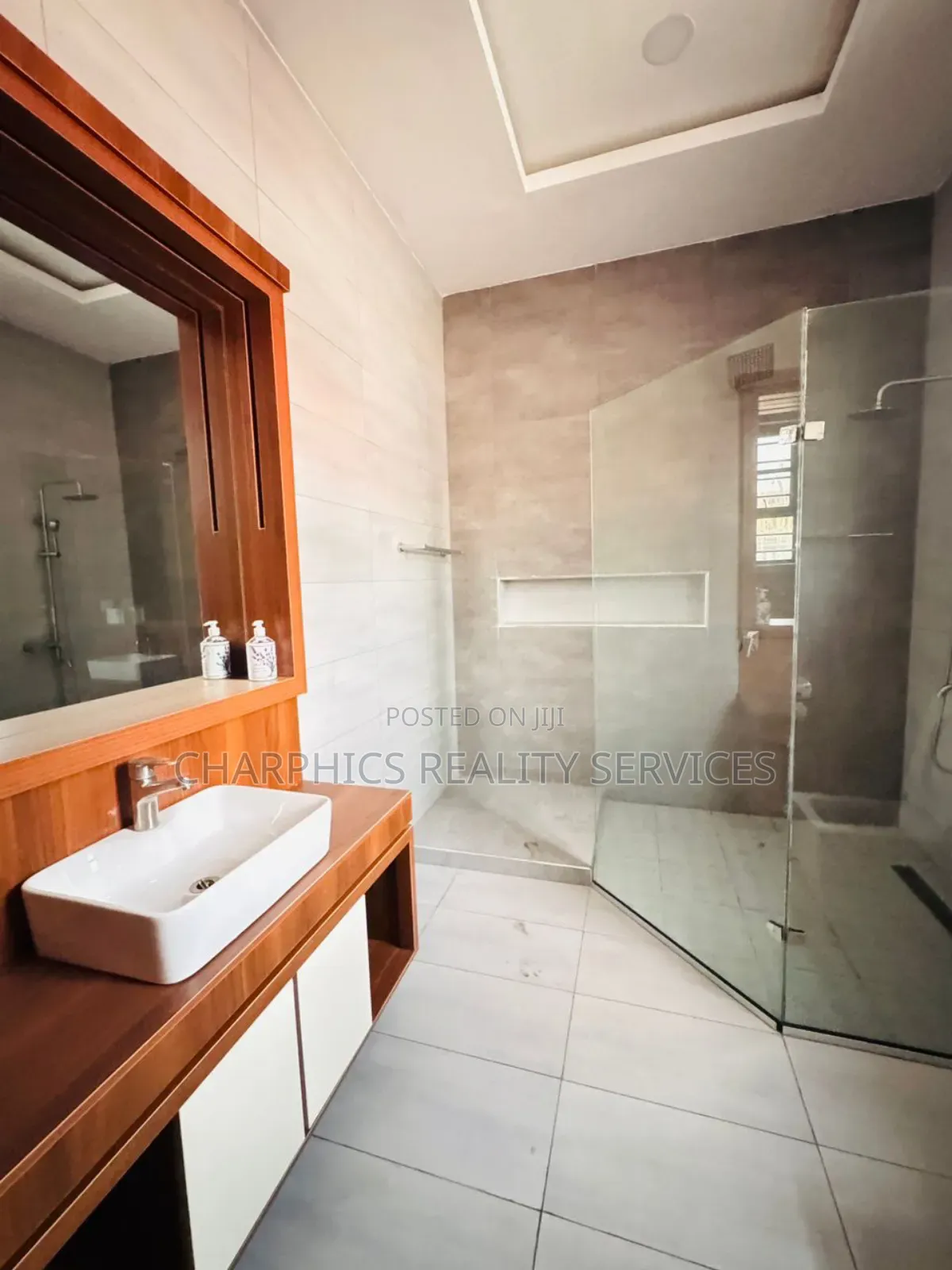 4bdrm Duplex in Lekki Phase 1 for rent in Lekki Phase 1