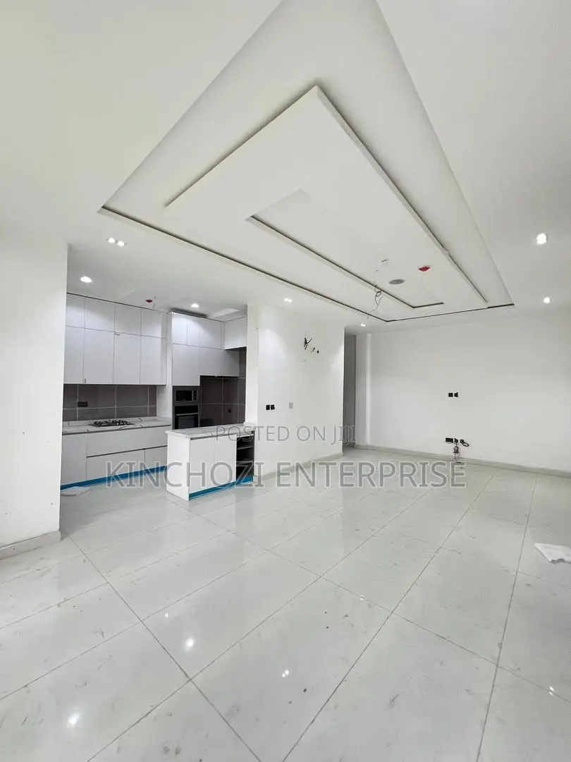 2bdrm Block of Flats in Lekki Phase 1 for sale in Lekki Phase 1