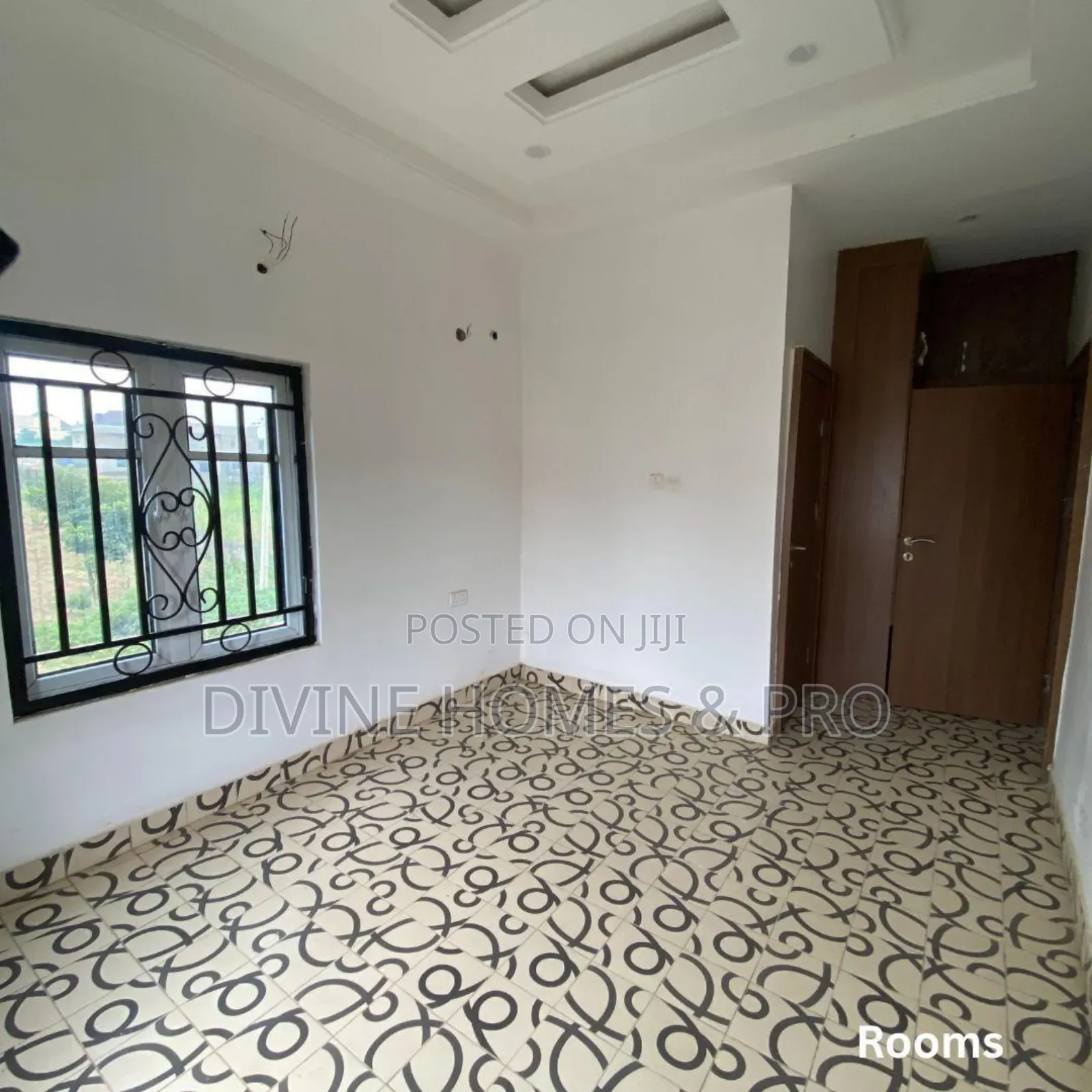4bdrm Duplex in Life Camp for sale in Life Camp
