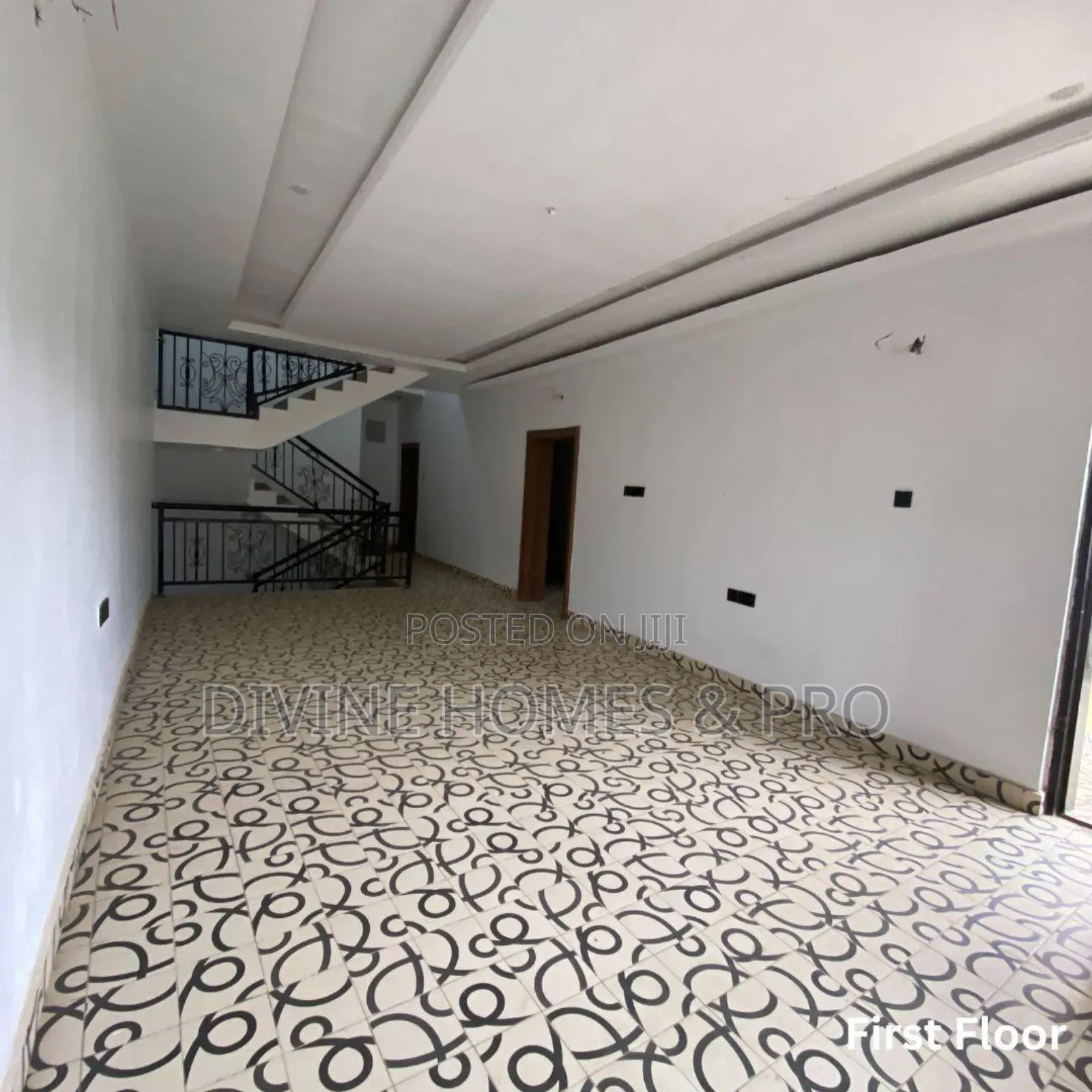 4bdrm Duplex in Life Camp for sale in Life Camp