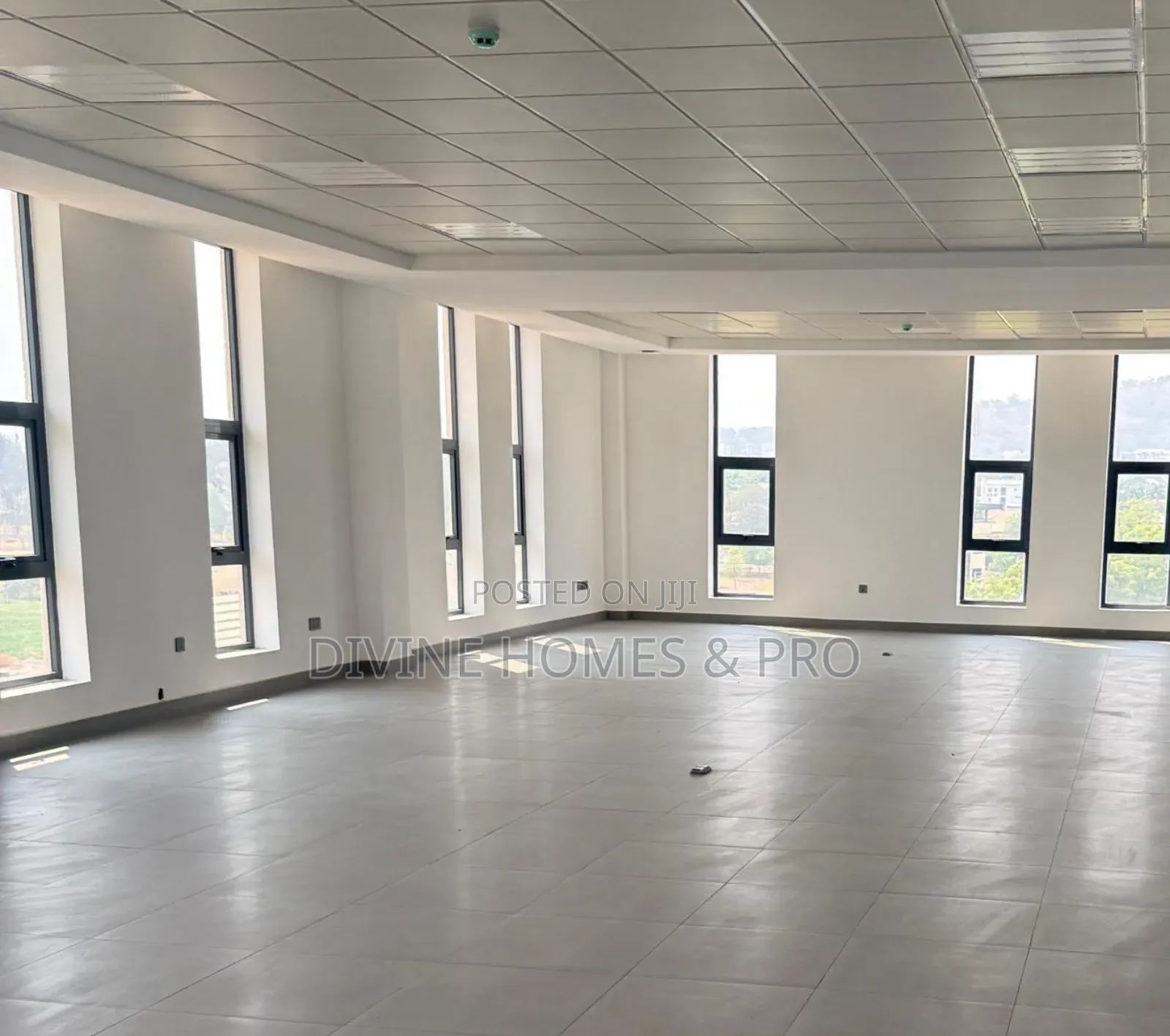 Newly Built Open-Plan Office Space on the 2nd and 3rd Floors in Kado