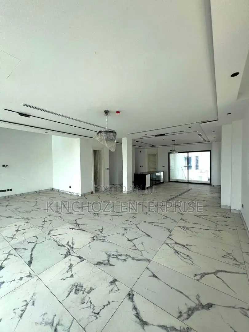 4bdrm Duplex in Banana Island Ikoyi for sale in Banana Island