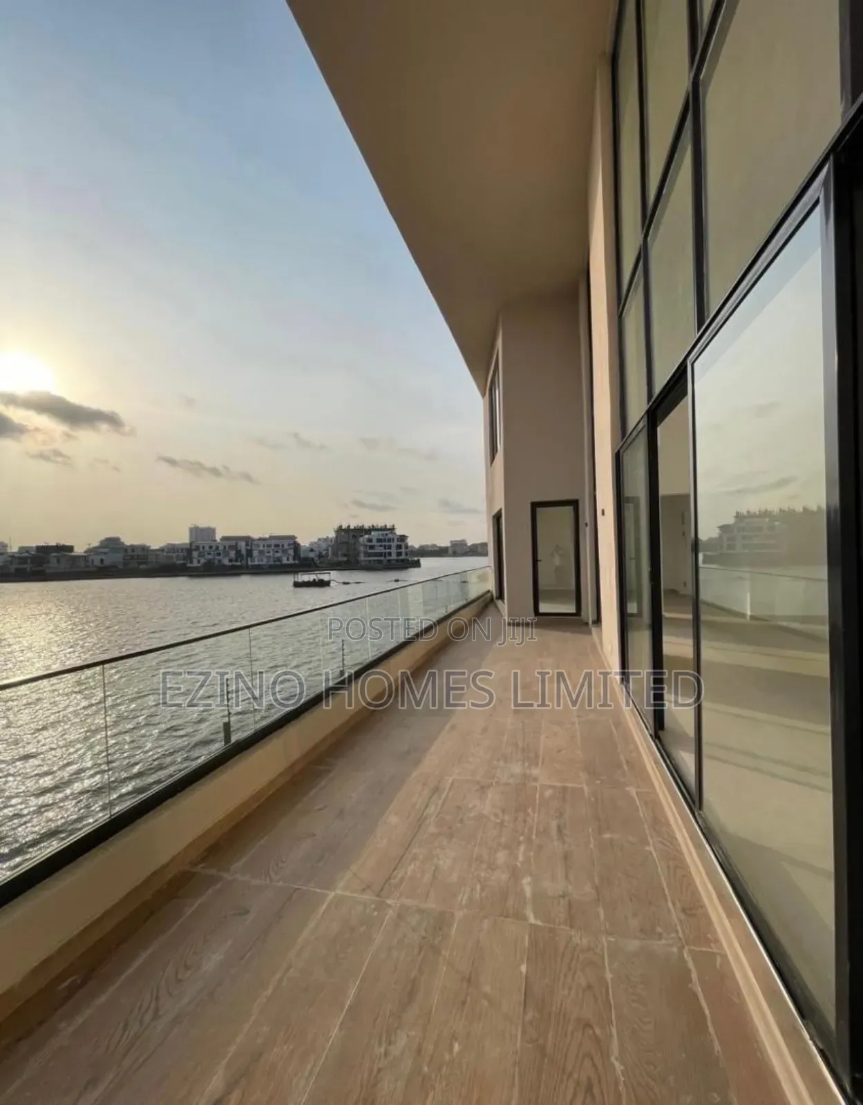Super Luxury 6bedroom Fully Detached Duplex in Banana Island