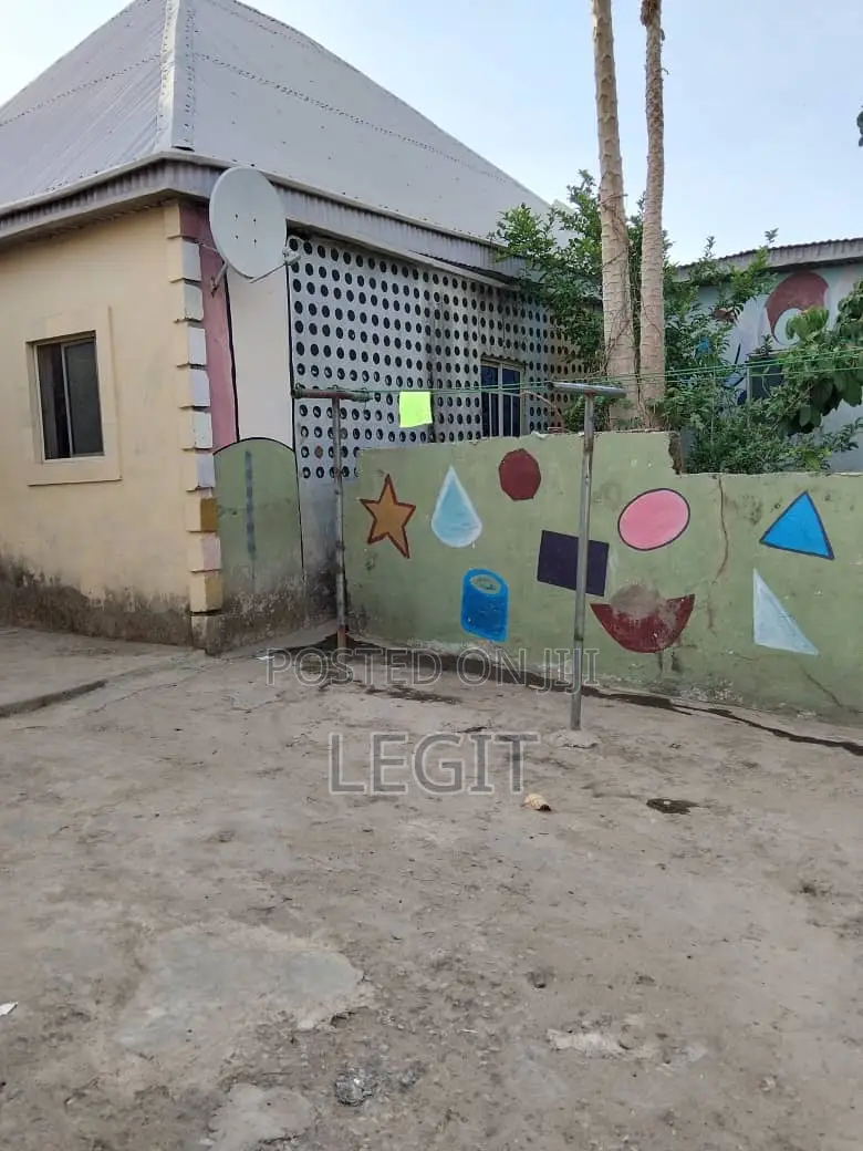 3bdrm Bungalow in Lugbe District for sale in Lugbe District