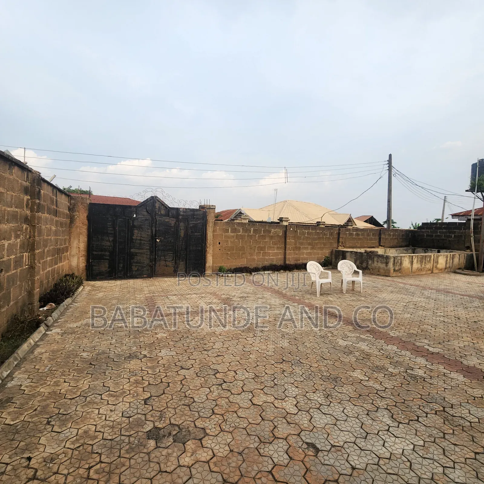4bdrm Block of Flats in Akobo for sale in Akobo
