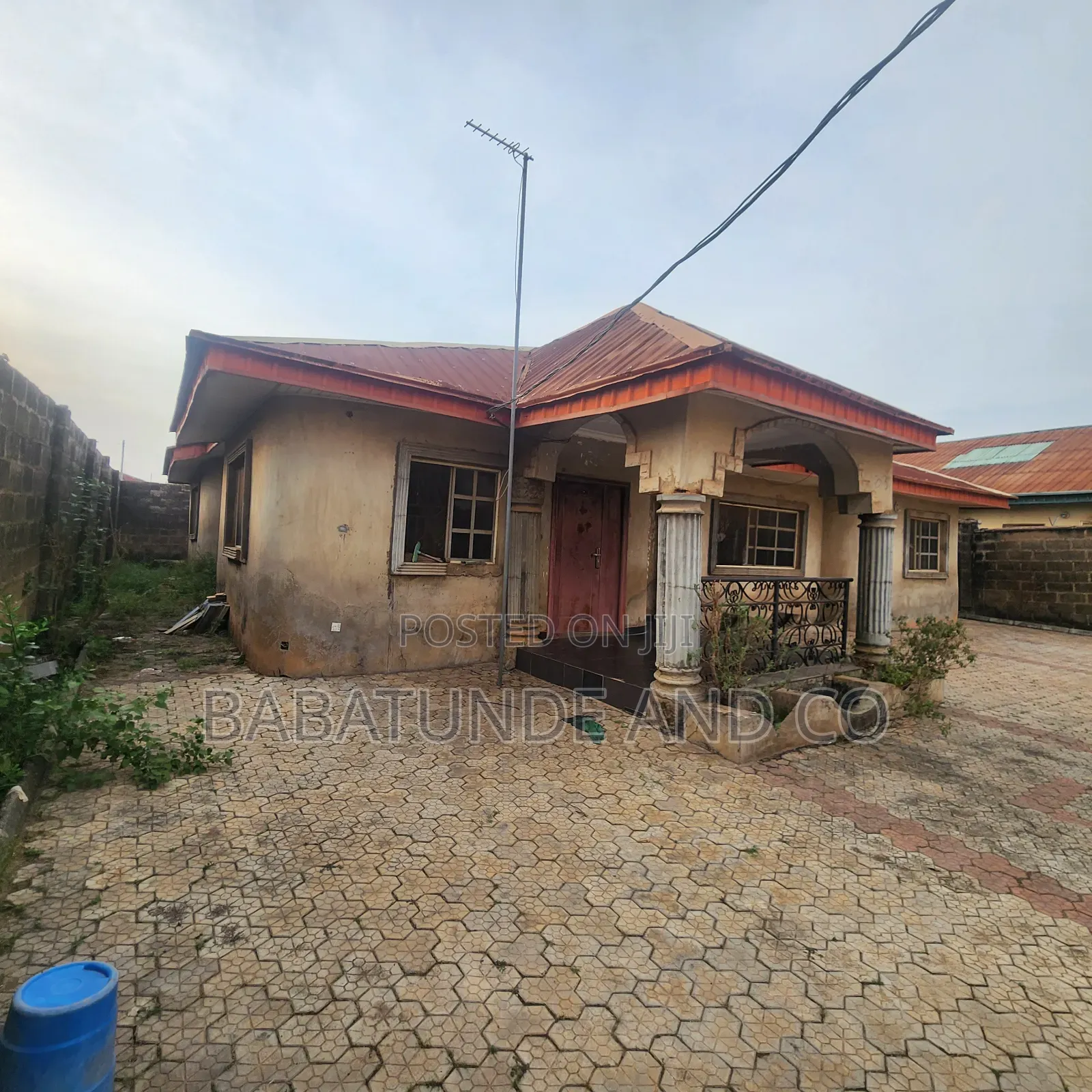 4bdrm Block of Flats in Akobo for sale in Akobo