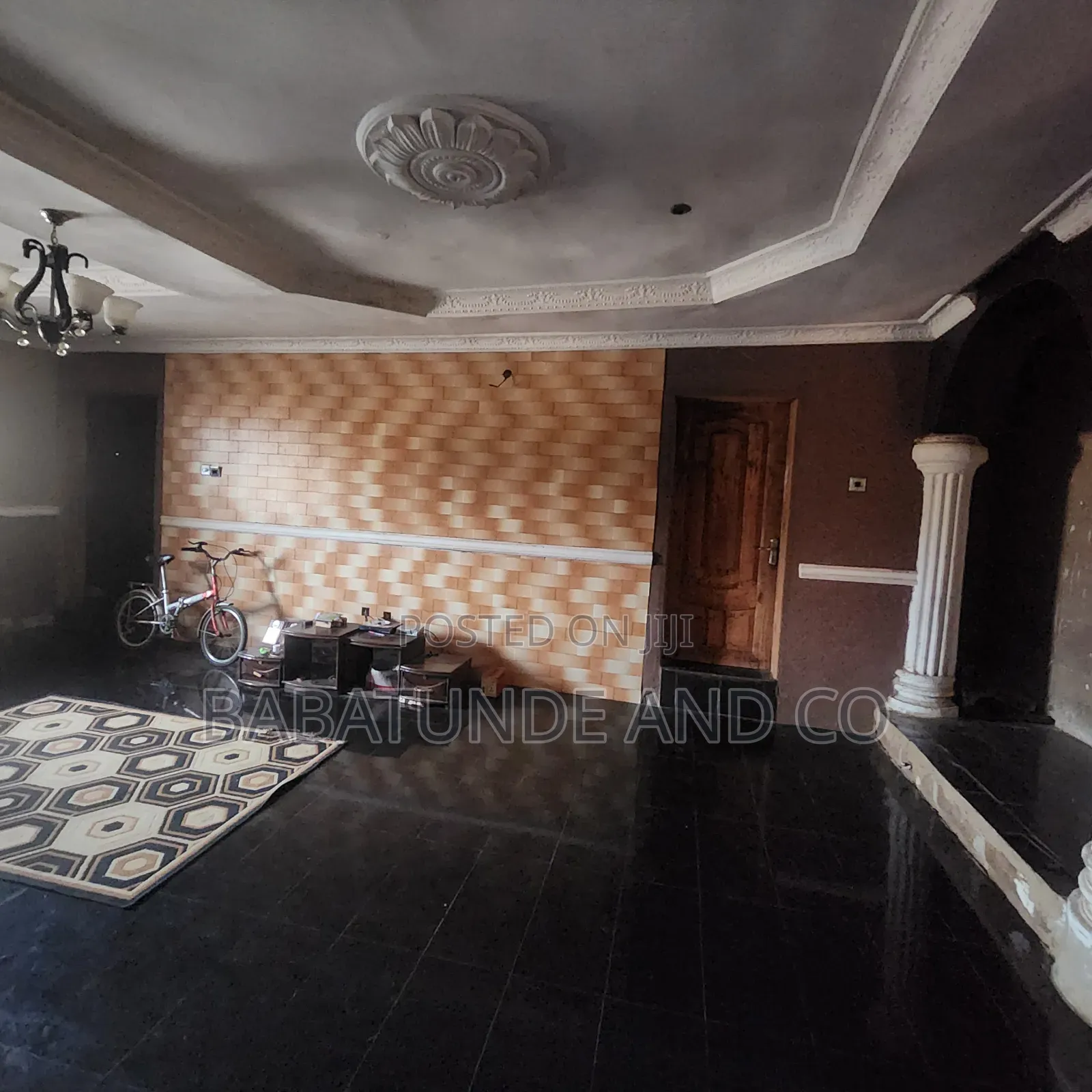 4bdrm Block of Flats in Akobo for sale in Akobo