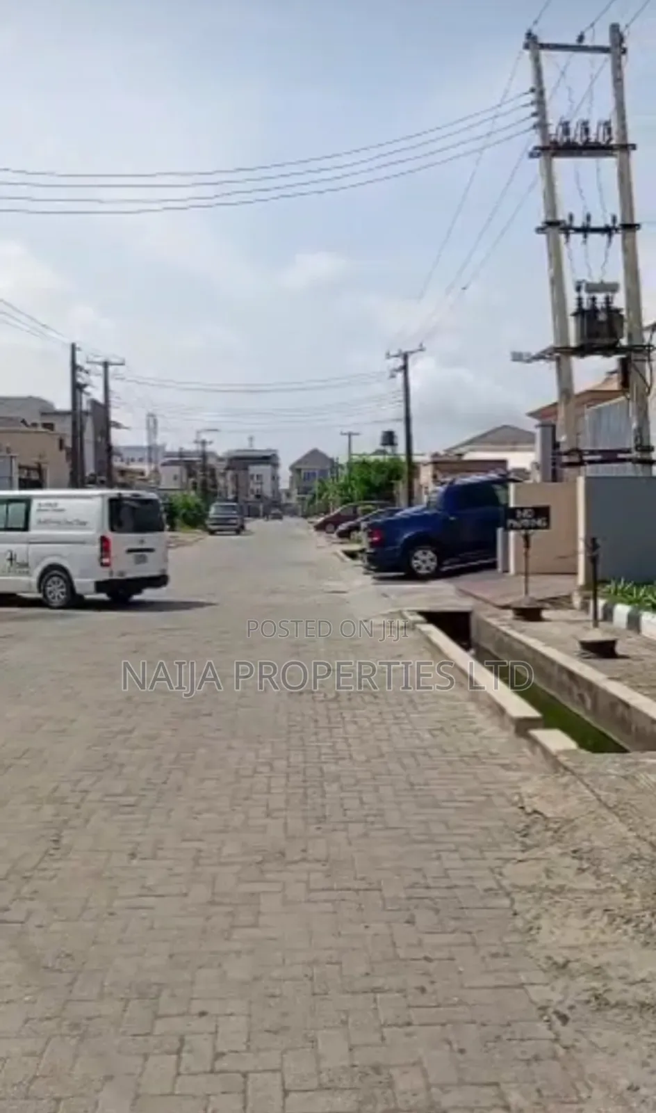 2bdrm Block of Flats in Marwa, Lekki Phase 1 for sale in Lekki Phase 1