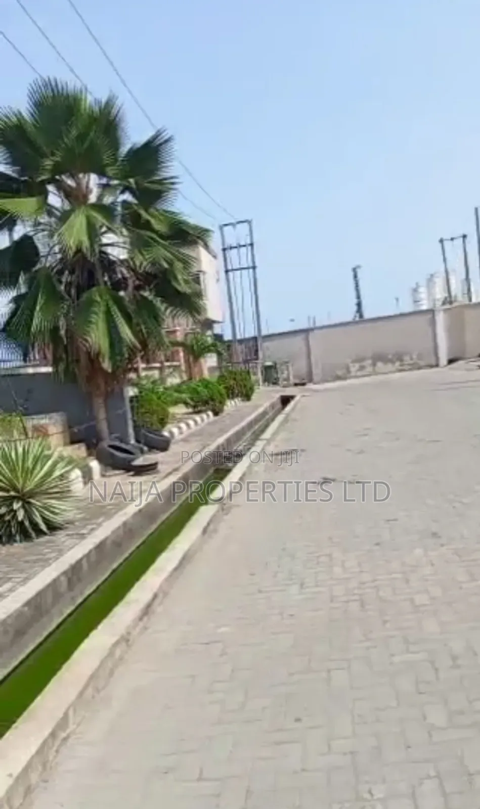 2bdrm Block of Flats in Marwa, Lekki Phase 1 for sale in Lekki Phase 1