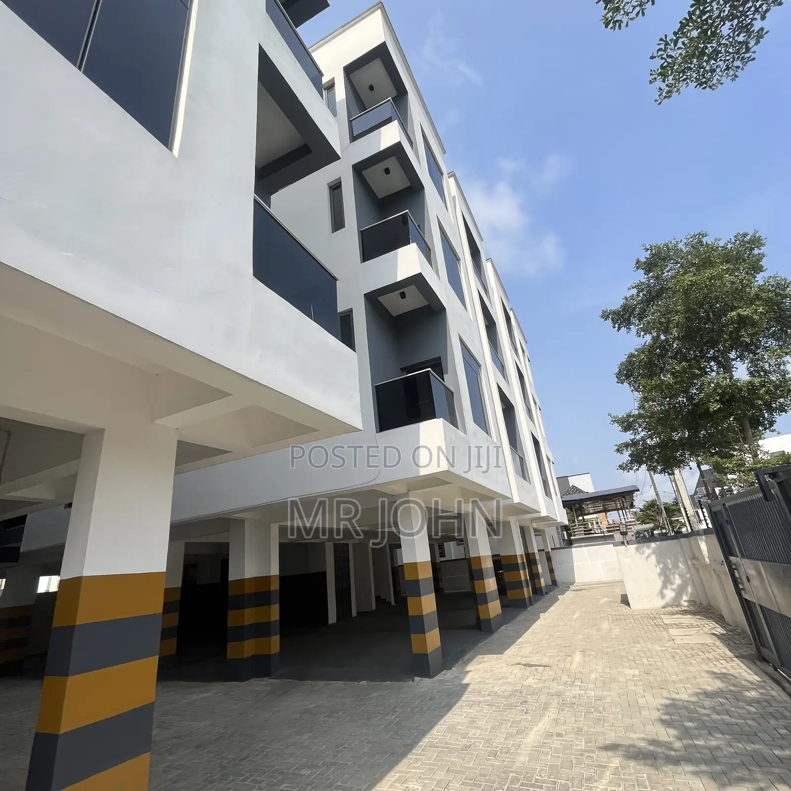 2bdrm Apartment in Ologolo, Lekki for rent in Lekki