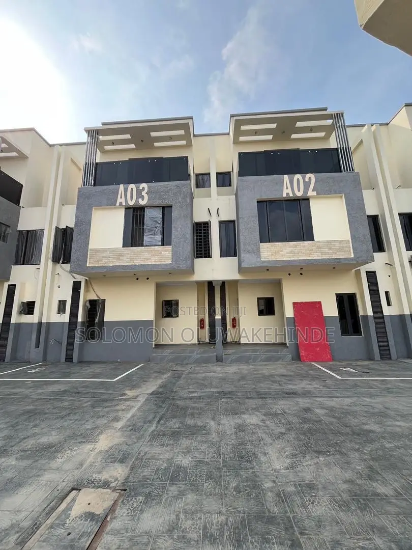 4bdrm Townhouse/Terrace in Ikeja Gra for sale in Ikeja GRA