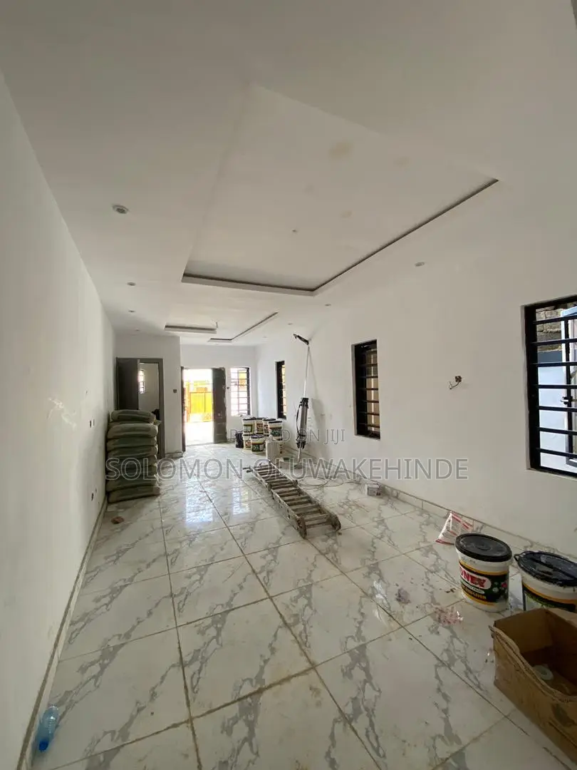 3bdrm Duplex in Olowora, Magodo for sale in Magodo