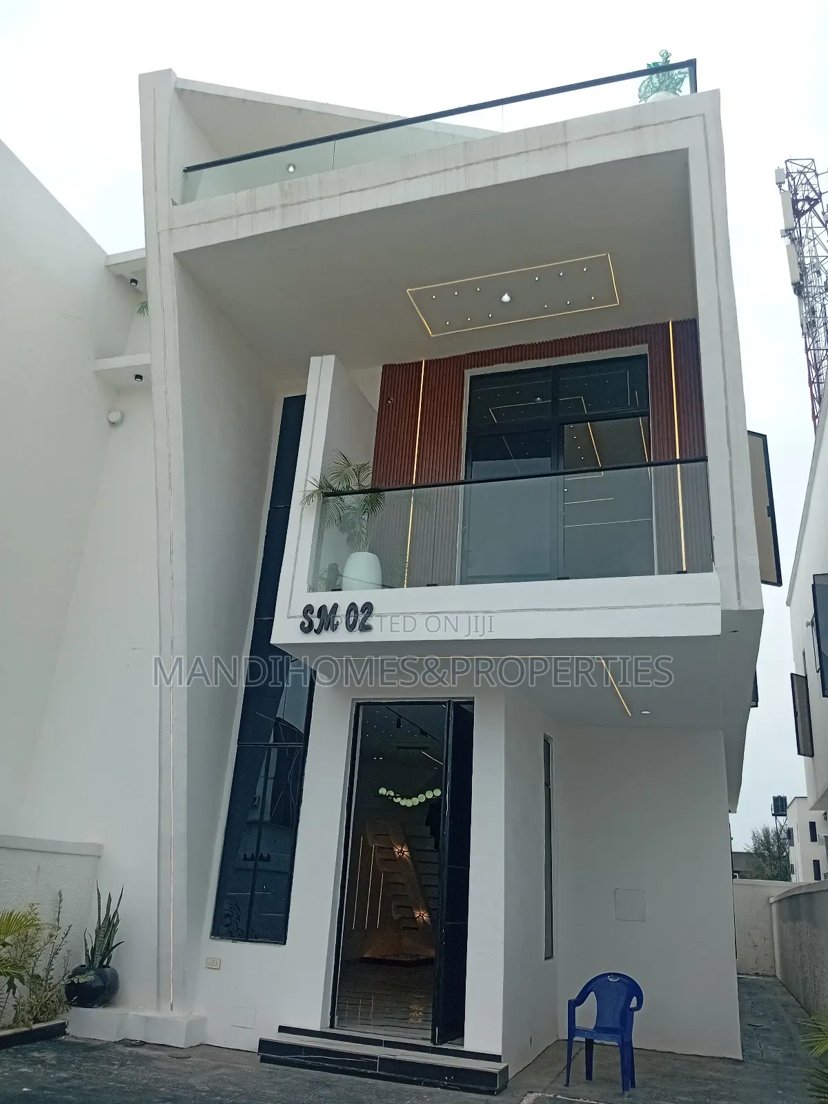 4bdrm Duplex in Ikota for sale in Ikota