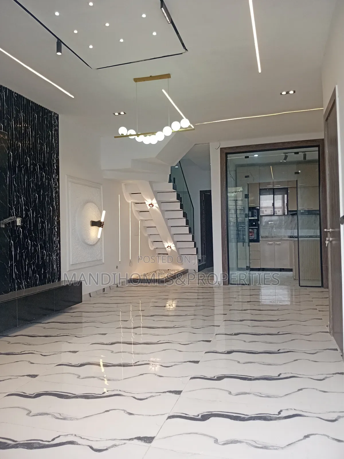 4bdrm Duplex in Ikota for sale in Ikota