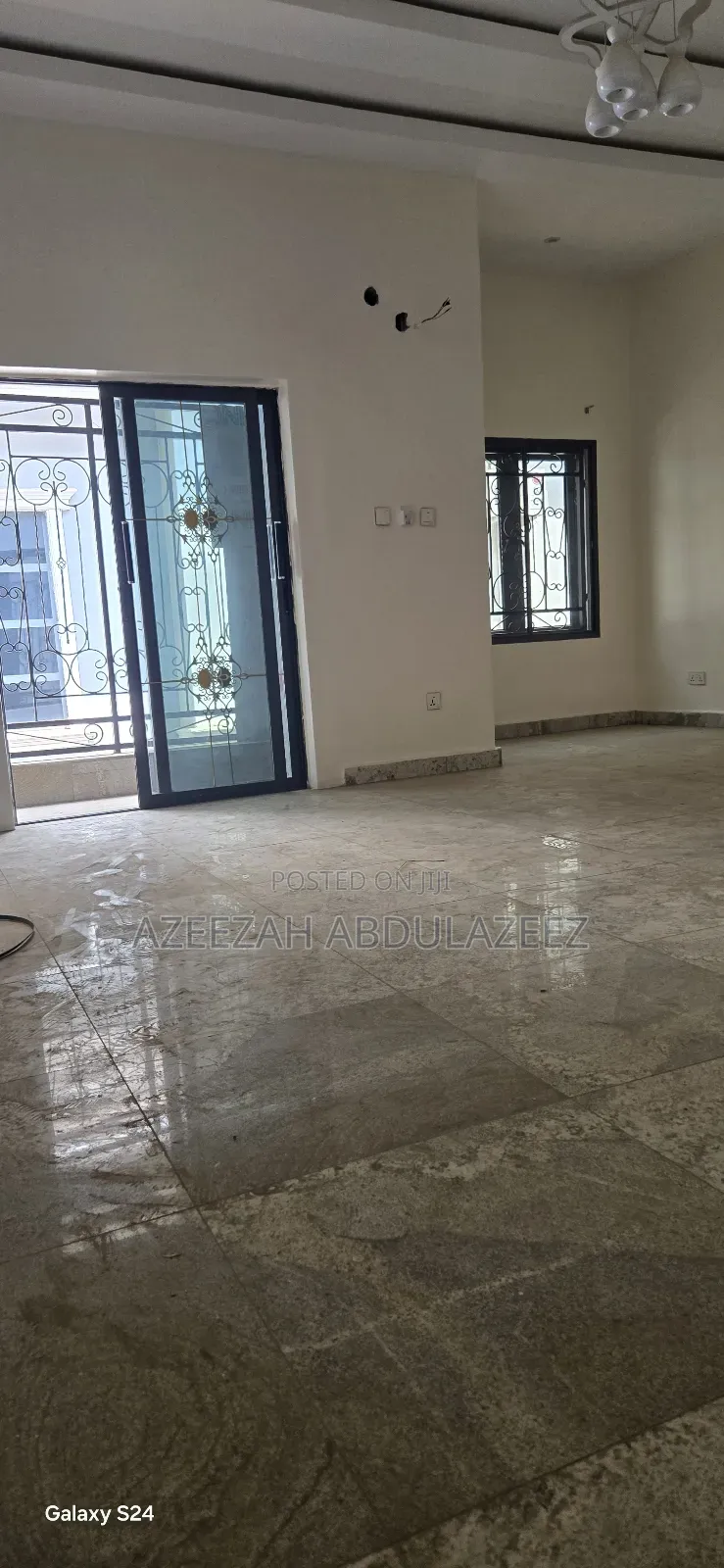 4bdrm Duplex in Sabon Lugbe for rent in Sabon Lugbe