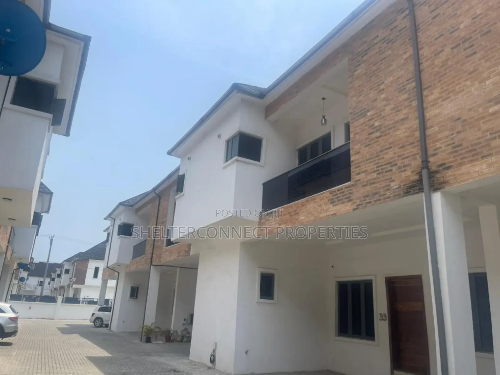 4bdrm Duplex in Lekki Expressway for sale in Lekki Expressway