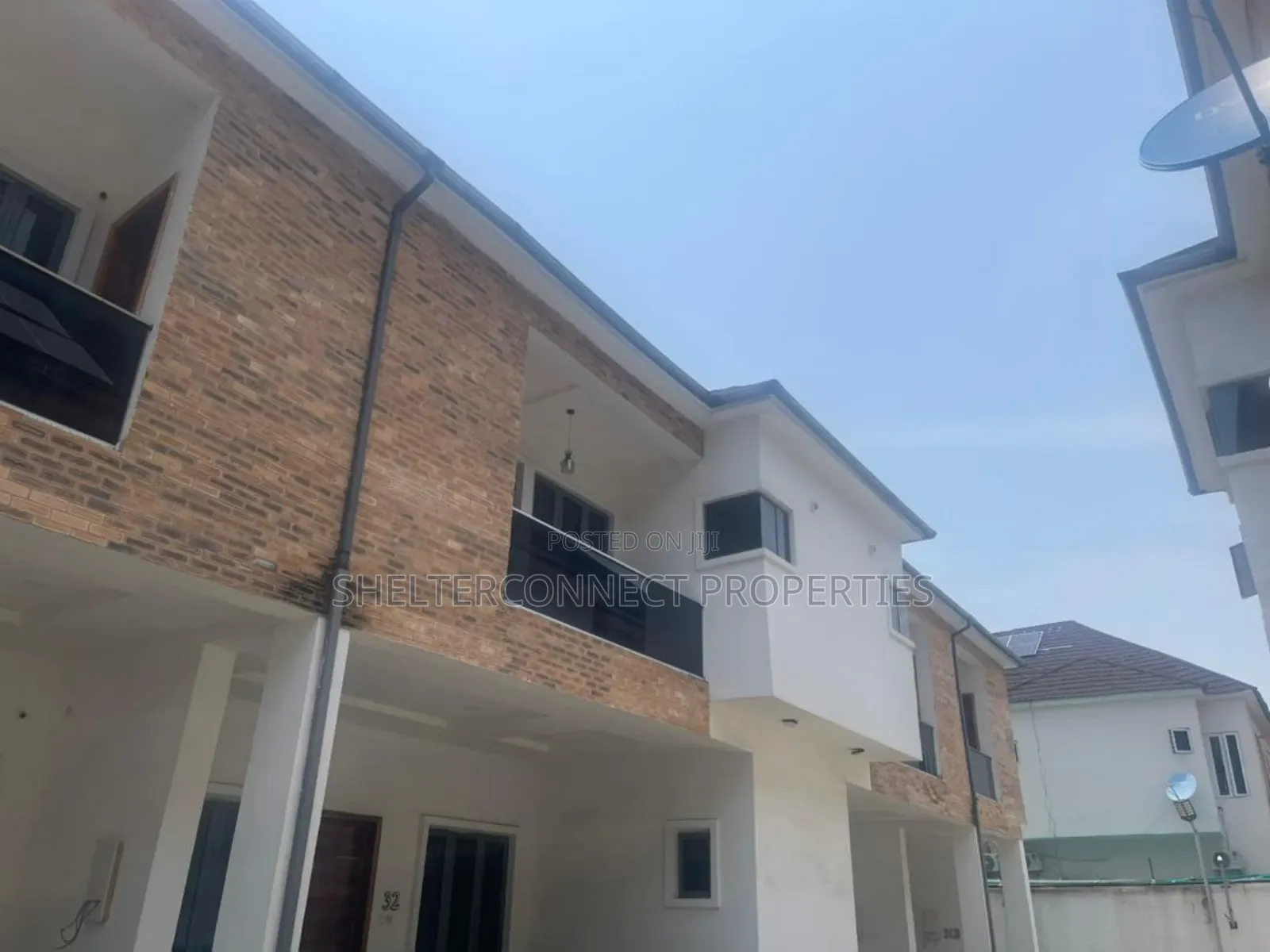 4bdrm Duplex in Lekki Expressway for sale in Lekki Expressway