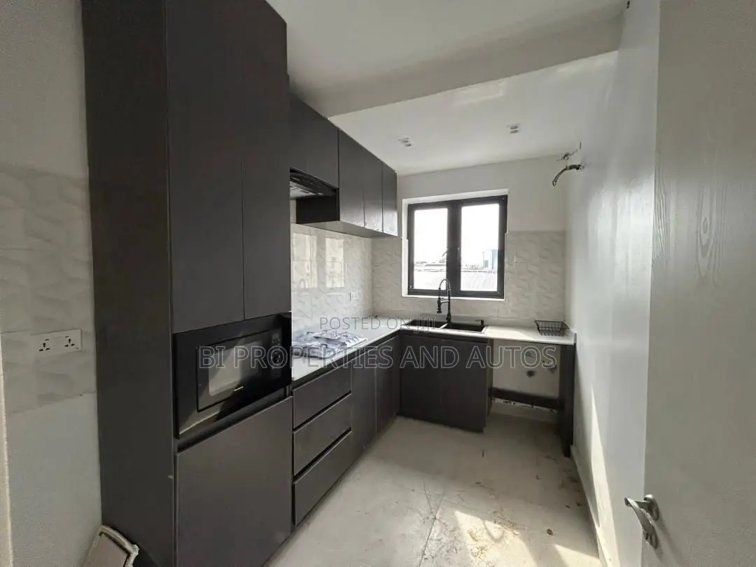 12bdrm Apartment in Lekki Phase 1 for sale in Lekki Phase 1