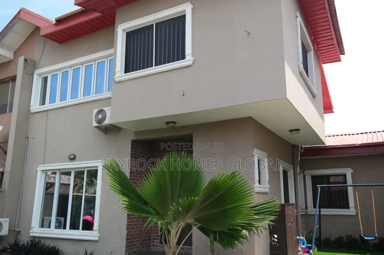 4bdrm Duplex in Femi Okunu, Jakande for sale in Jakande