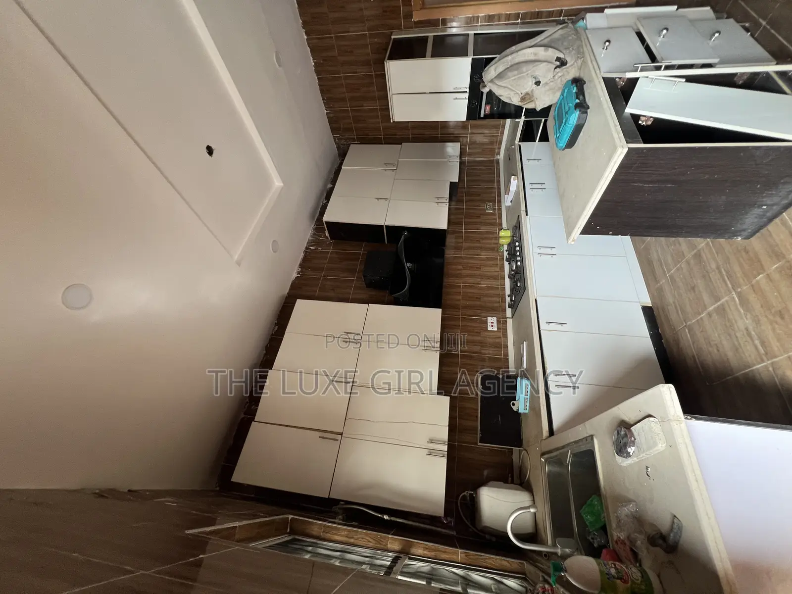 4bdrm Duplex in Divine Homes, Thomas Estate for rent in Thomas Estate