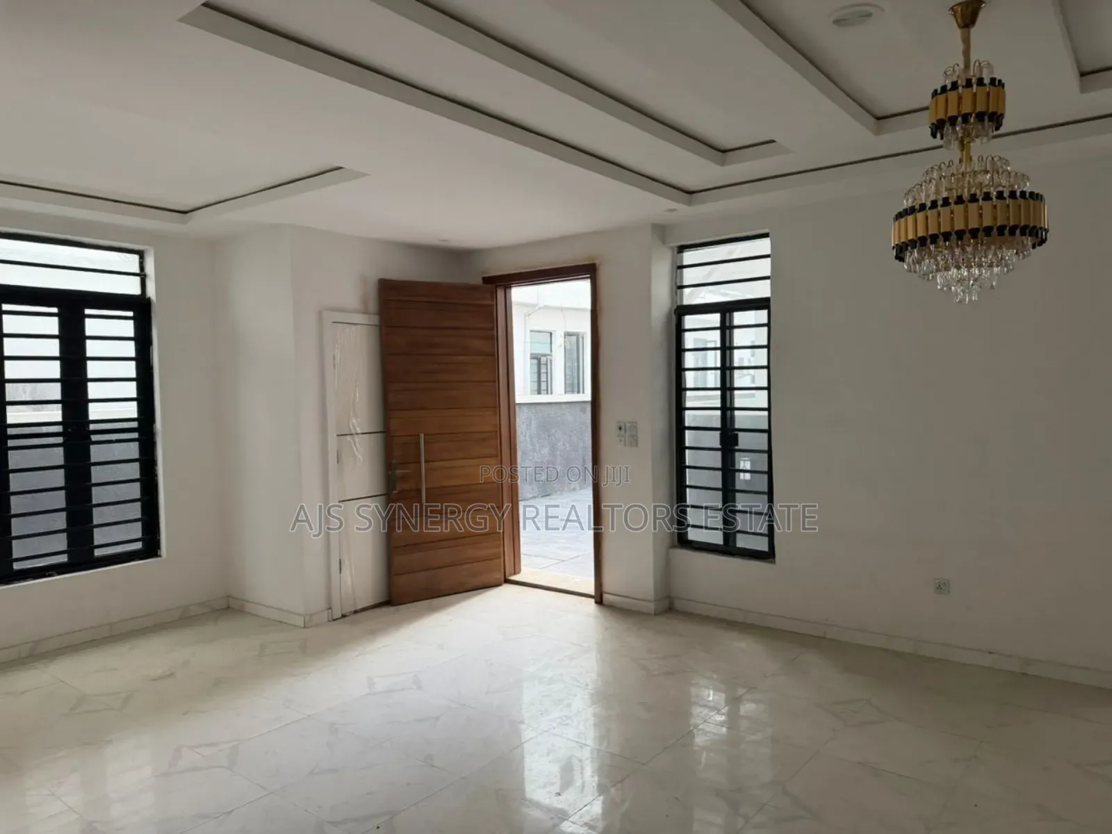 4bdrm Duplex in Ikota for rent in Ikota