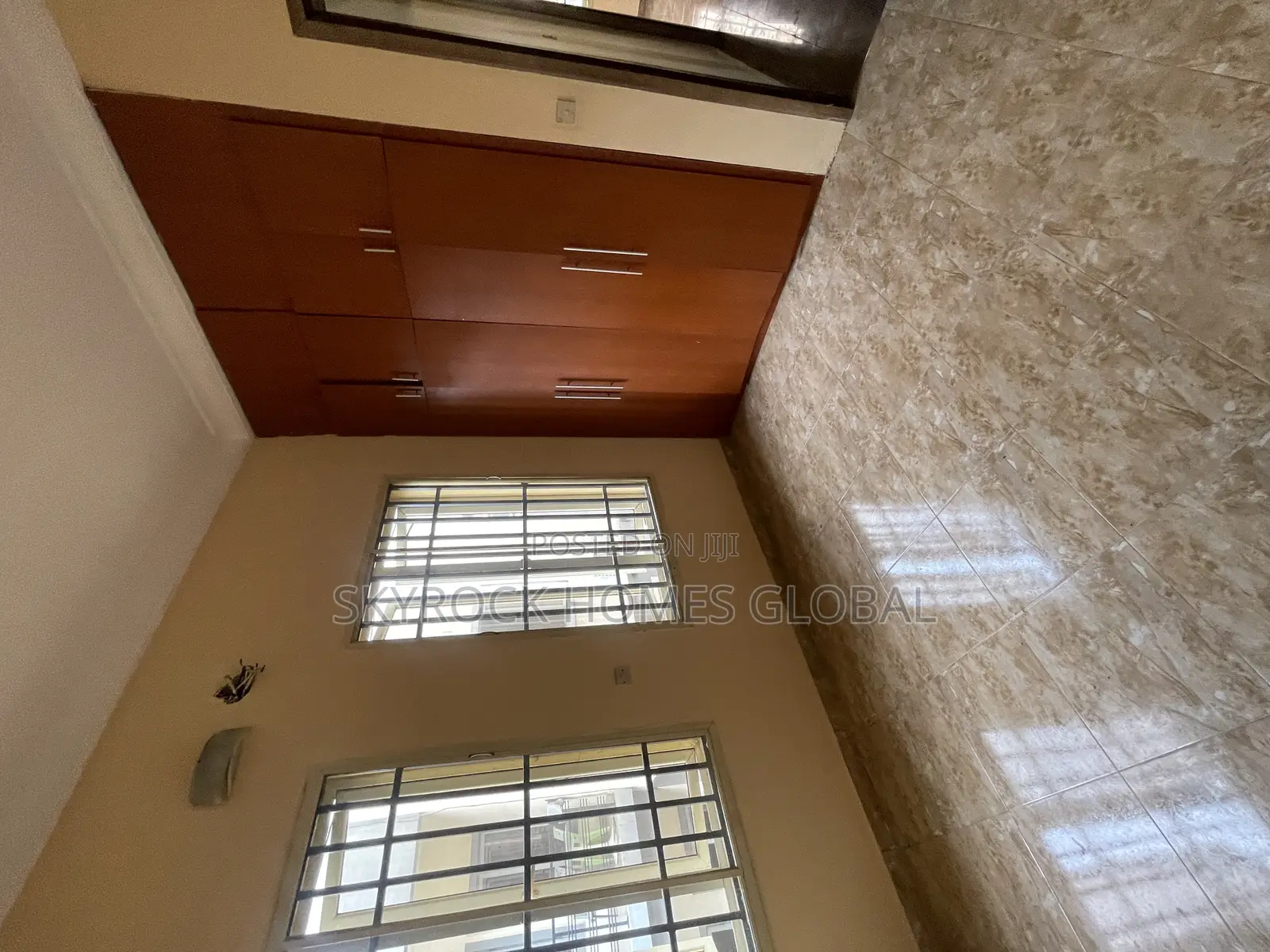 3bdrm Apartment in Chevron for rent in Chevron