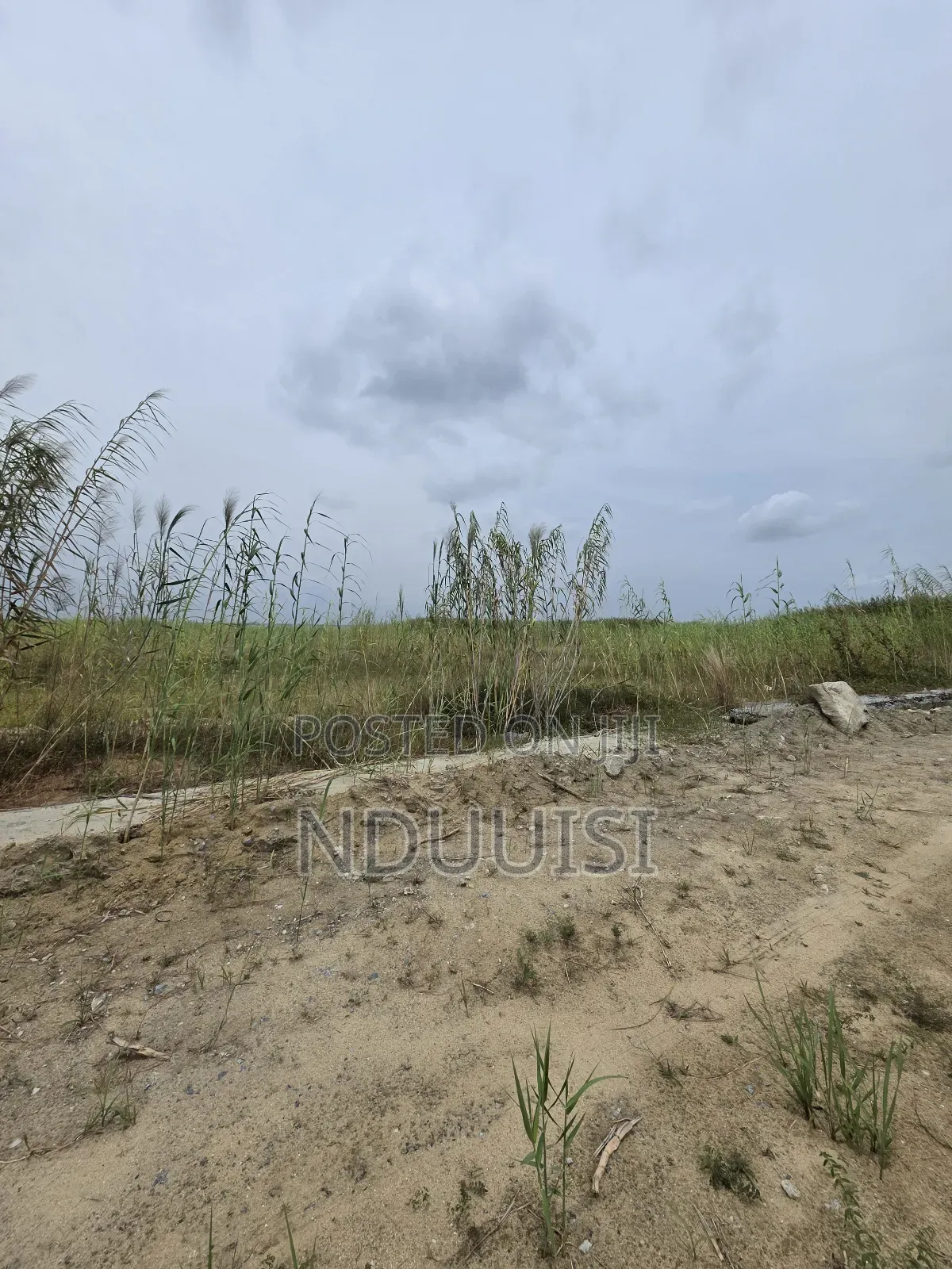 Primed 800sqm 1000sqm Residential Plot in a Beautiful Estate in Chevron