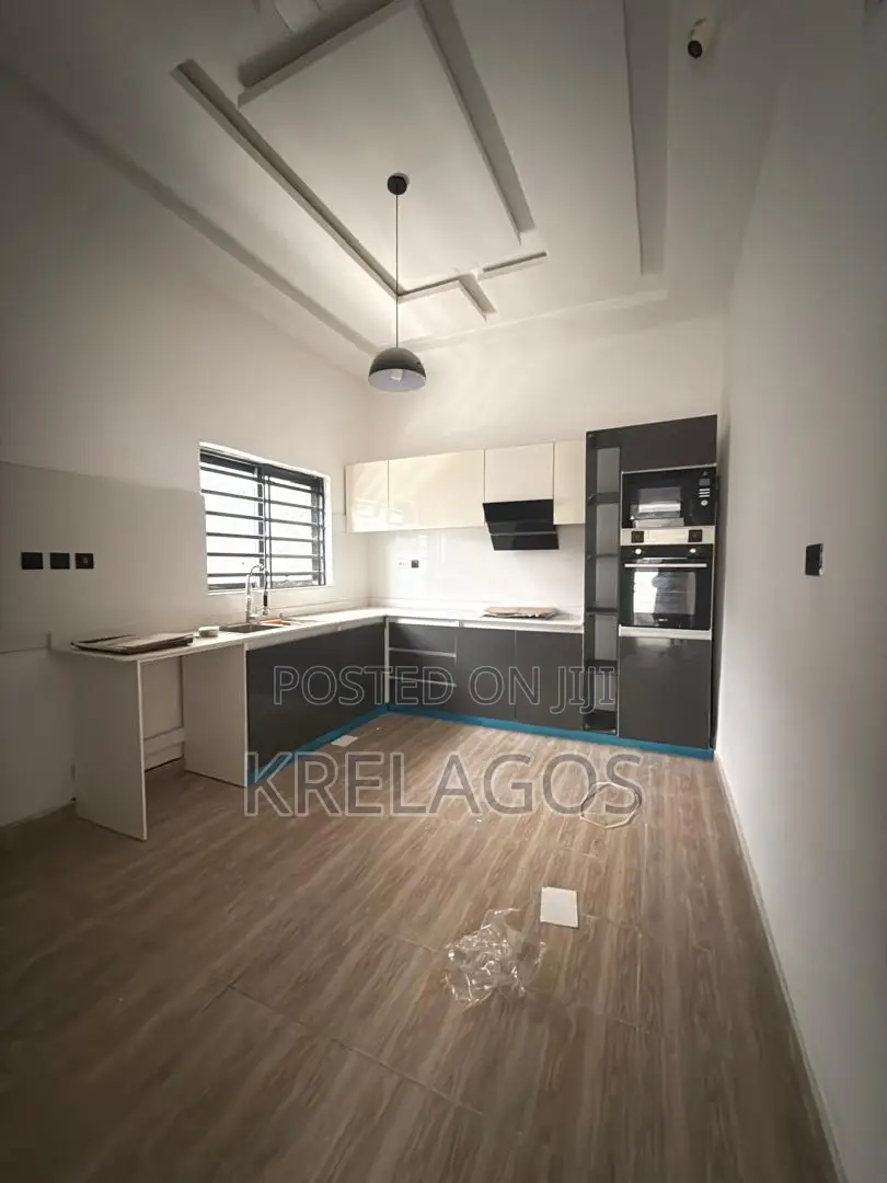 4bdrm Duplex in Orchid, Chevron for sale in Chevron