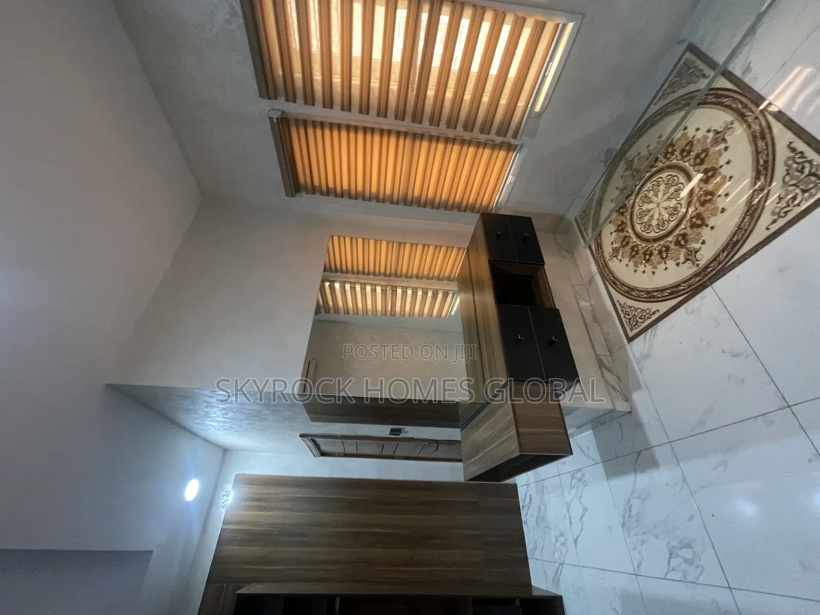 3bdrm Duplex in Agungi for rent in Agungi