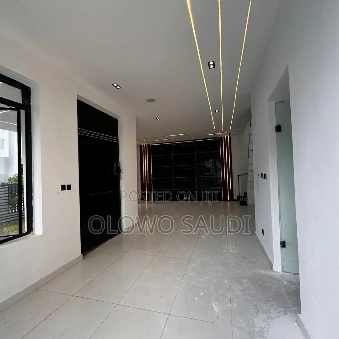 5bdrm Duplex in Orchid, Lekki for sale in Lekki
