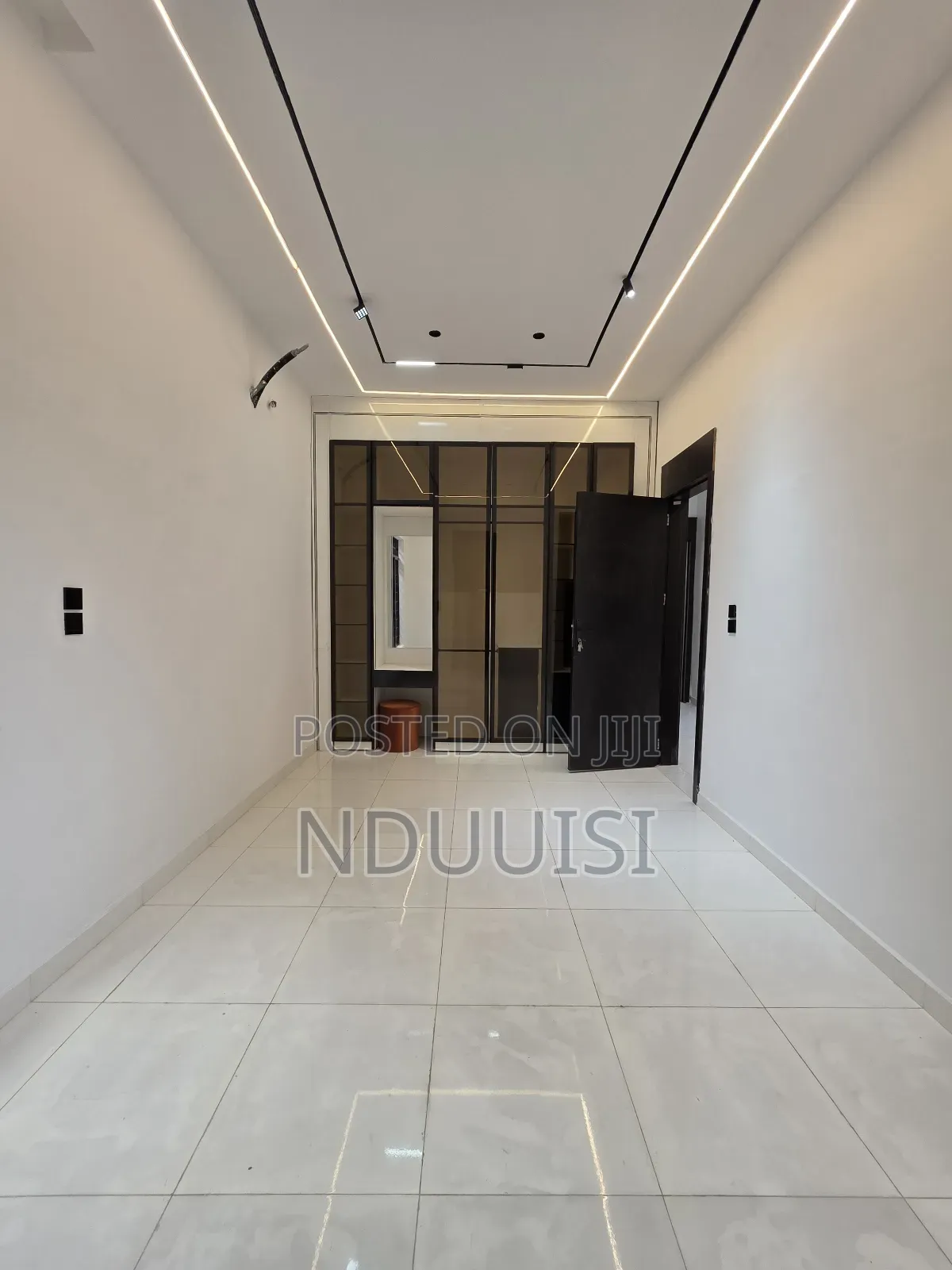 5bdrm Duplex in Hampton Island, Chevron for sale in Chevron