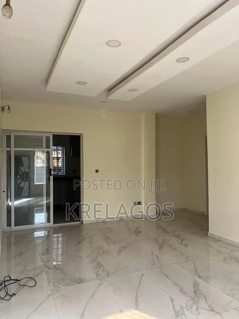 2bdrm Apartment in Orchid, Chevron for rent in Chevron