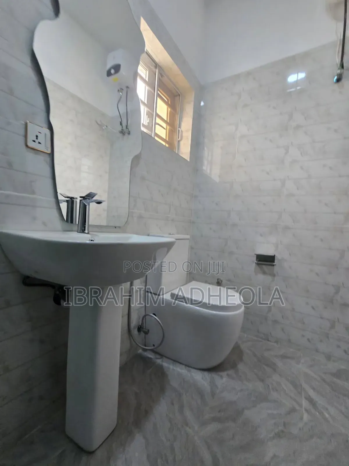 4bdrm Duplex in Adeniyi Jones for sale in Adeniyi Jones