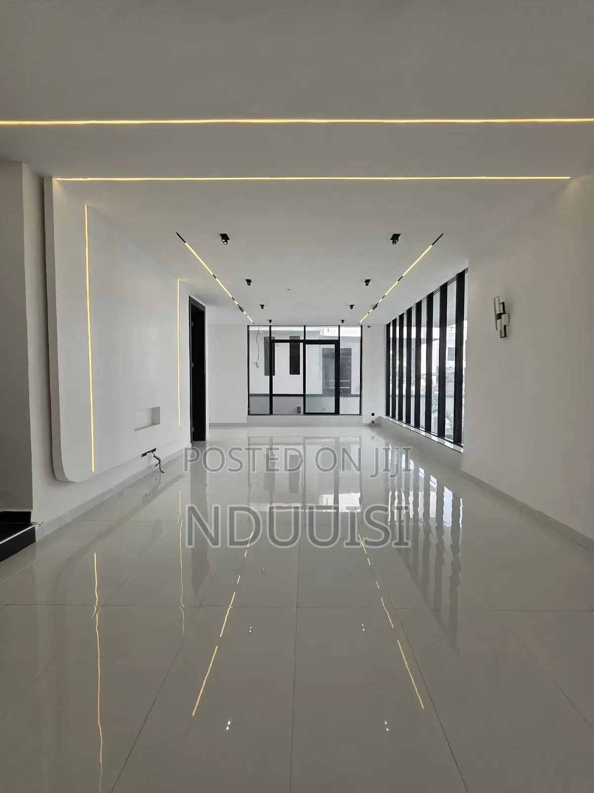 5bdrm Duplex in Hampton Island, Chevron for sale in Chevron