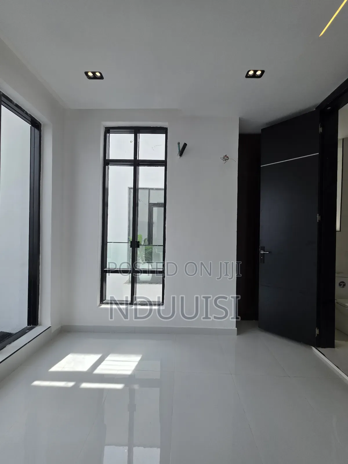 5bdrm Duplex in Hampton Island, Chevron for sale in Chevron
