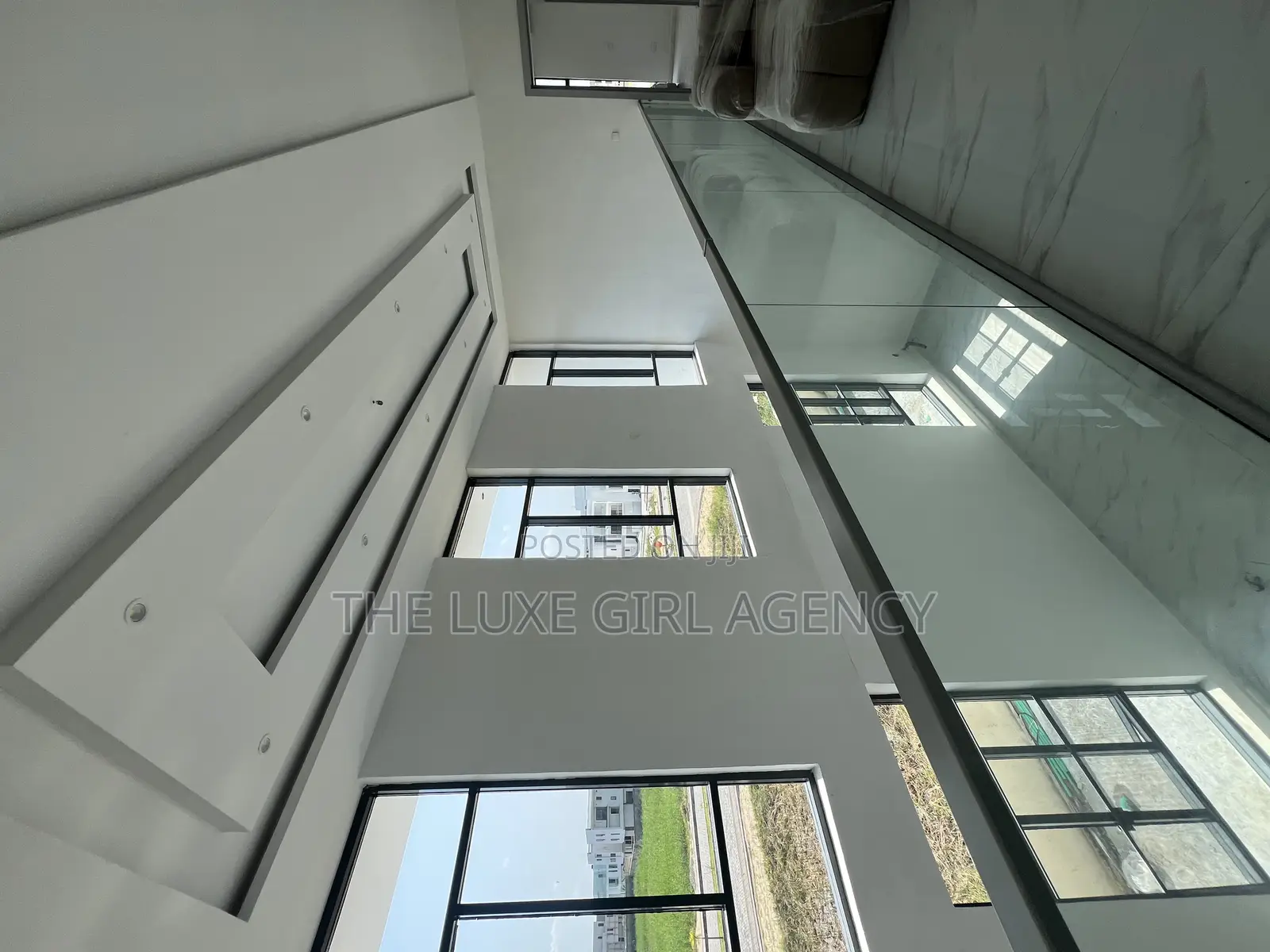 5bdrm Duplex in Ikate for sale in Ikate