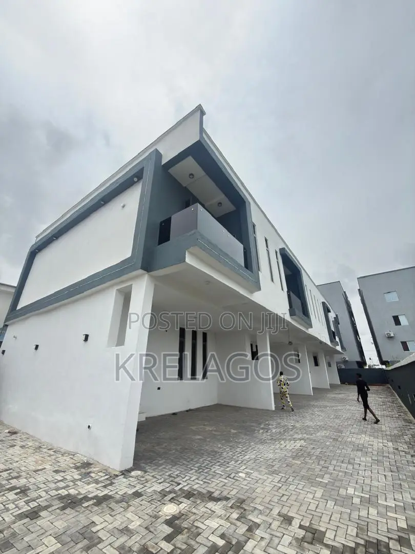 4bdrm Duplex in Orchid, Chevron for sale in Chevron