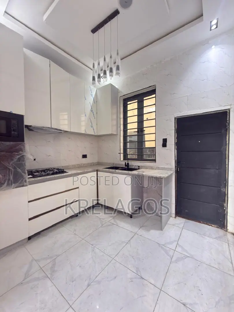 4bdrm Duplex in Orchid, Chevron for sale in Chevron