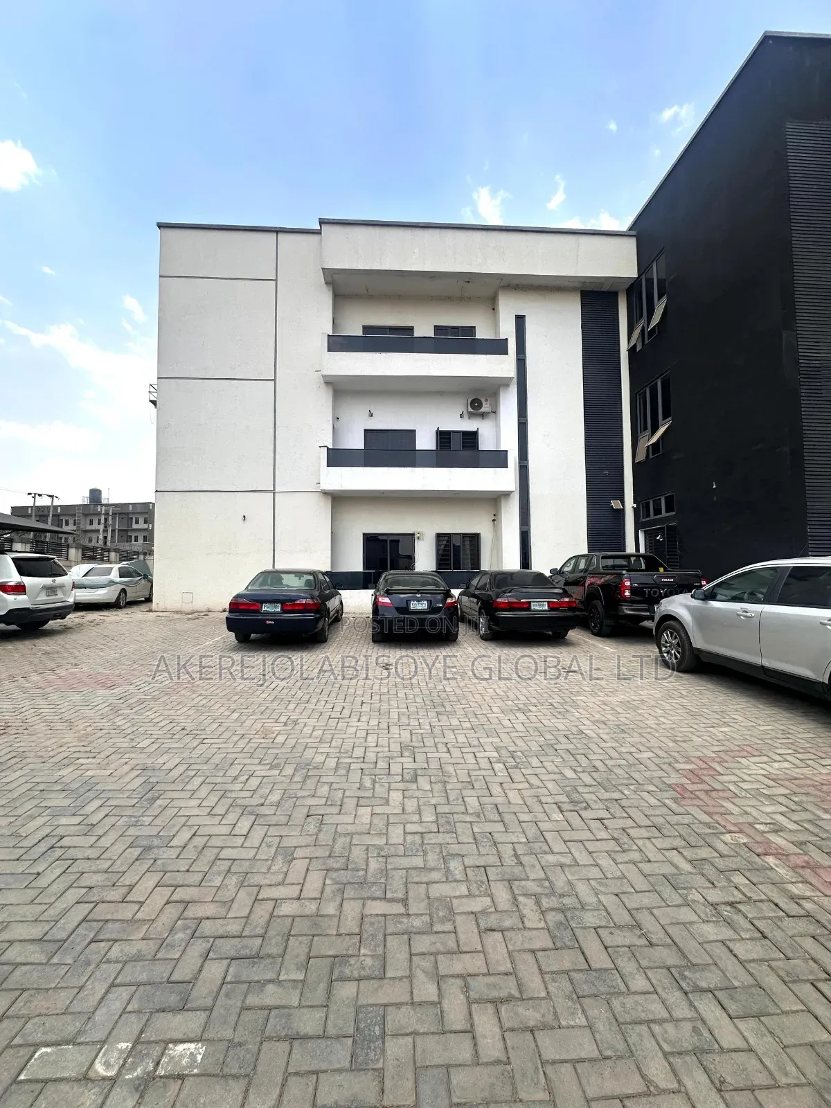 3bdrm Apartment in Jahi Gilmore, Abuja for sale in Jahi