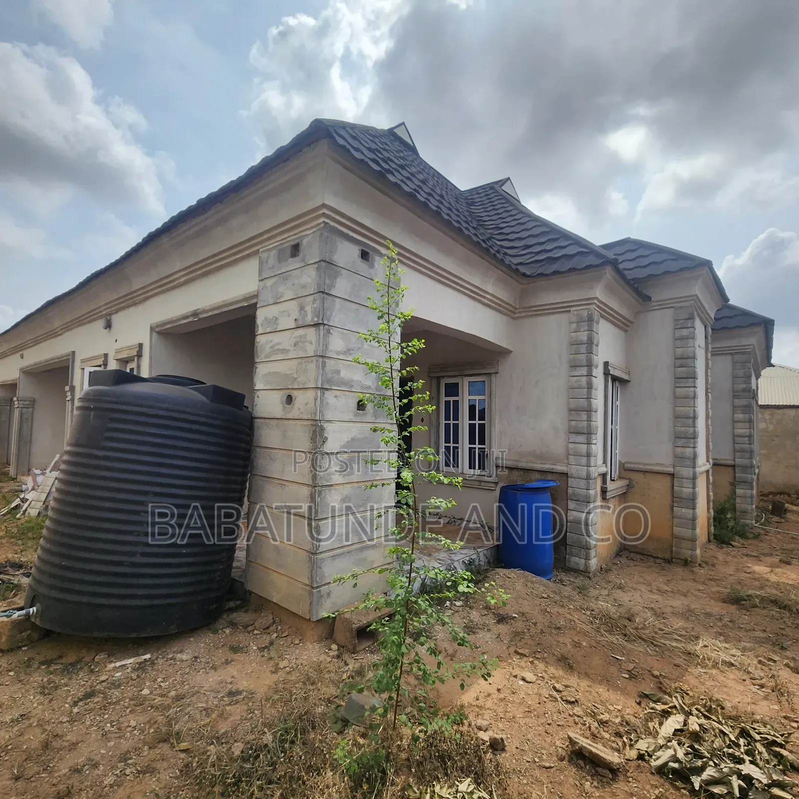 4bdrm Block of Flats in Akala Express for sale in Akala Express