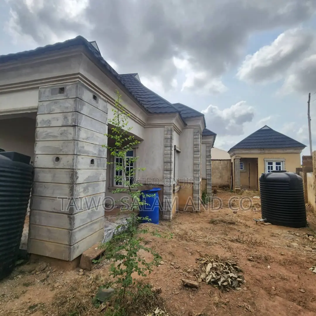 2bdrm Bungalow in Akala Express for sale in Akala Express