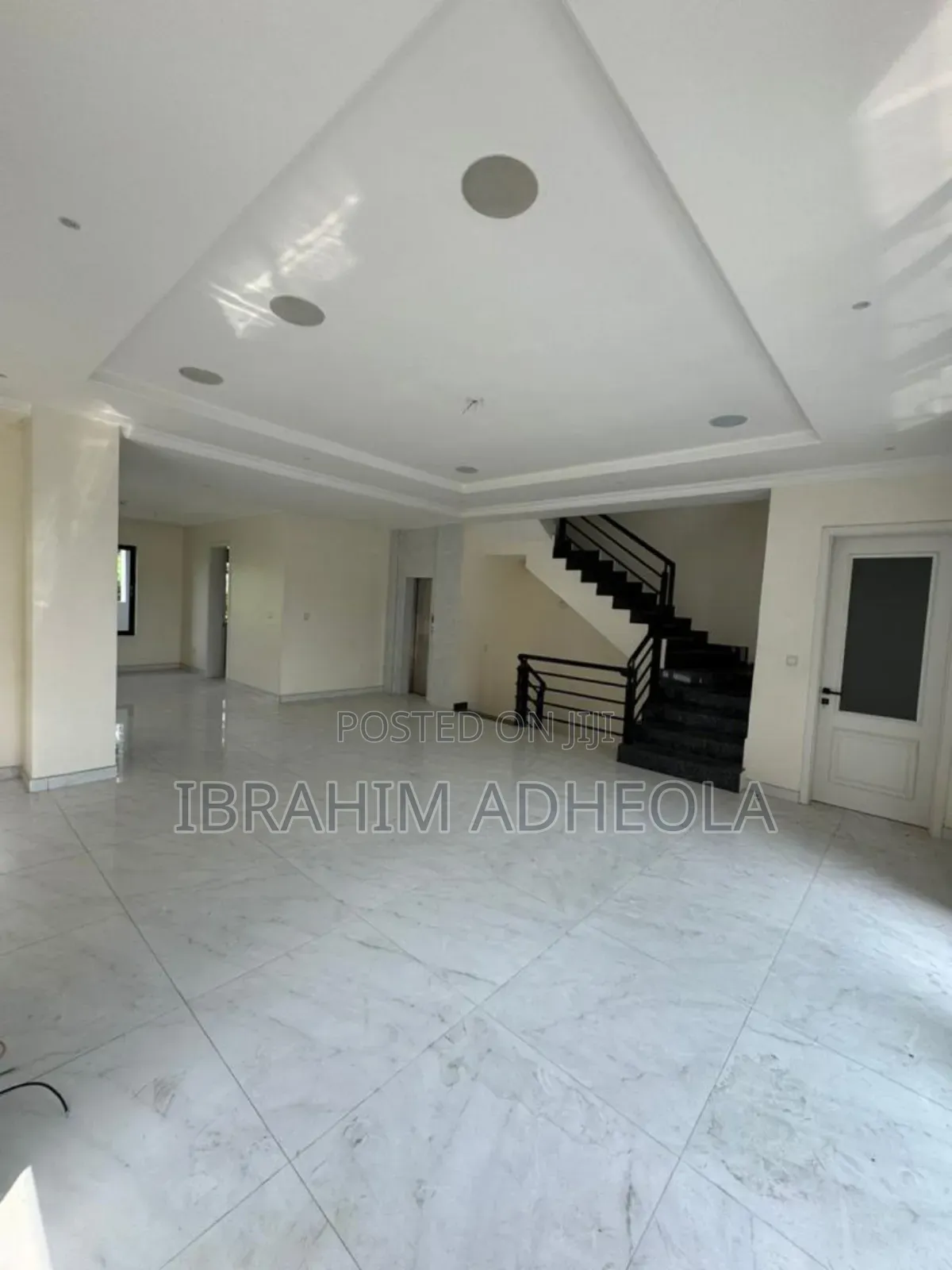 5bdrm Duplex in Banana Island for rent in Banana Island