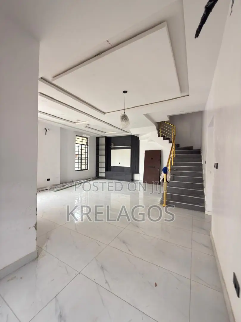 4bdrm Duplex in Orchid, Chevron for sale in Chevron