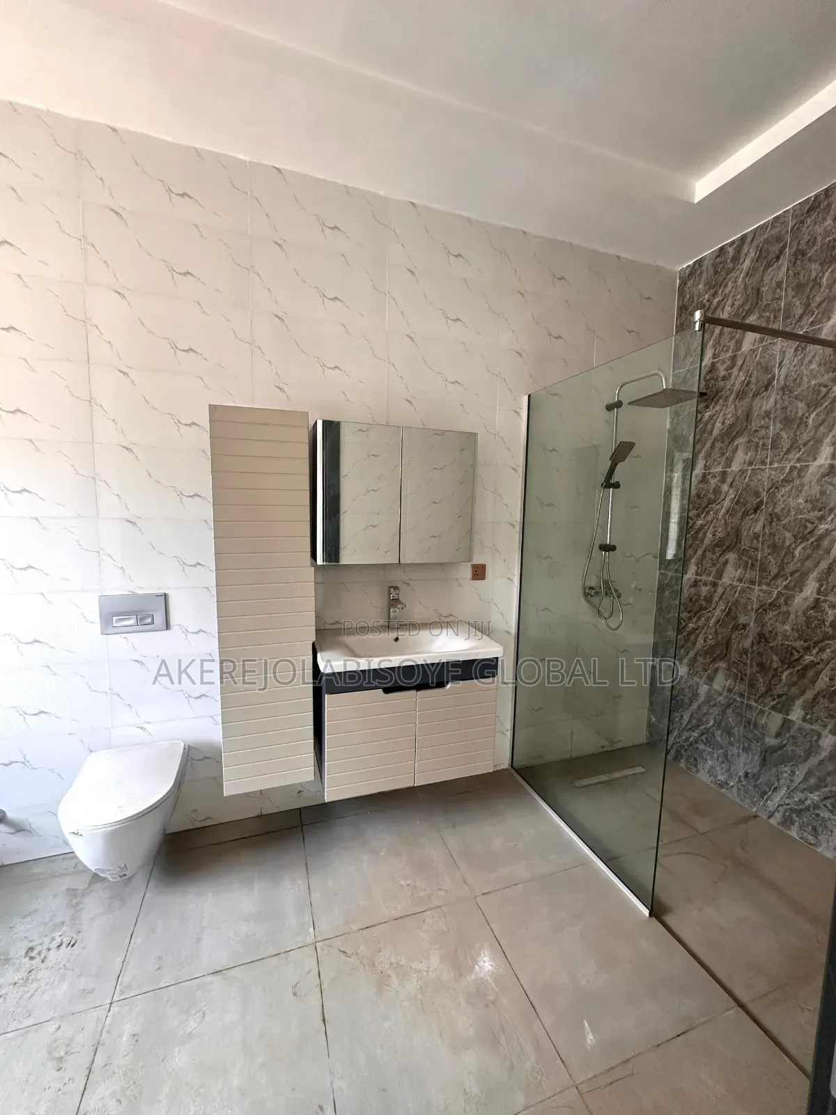 5bdrm Duplex in Jahi Gilmore, Abuja for sale in Jahi