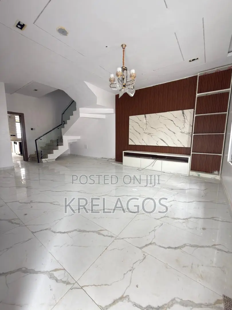 4bdrm Duplex in Orchid, Chevron for sale in Chevron