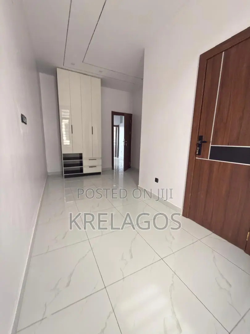 4bdrm Duplex in Orchid, Chevron for sale in Chevron