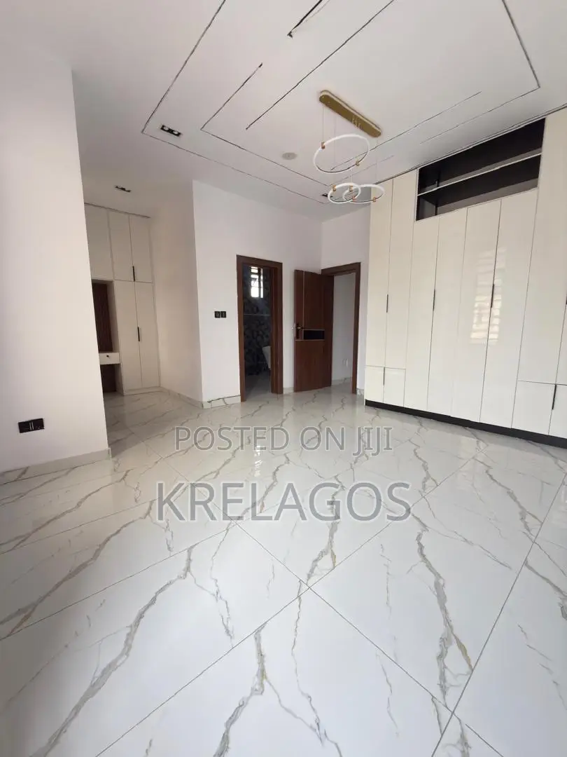 4bdrm Duplex in Orchid, Chevron for sale in Chevron