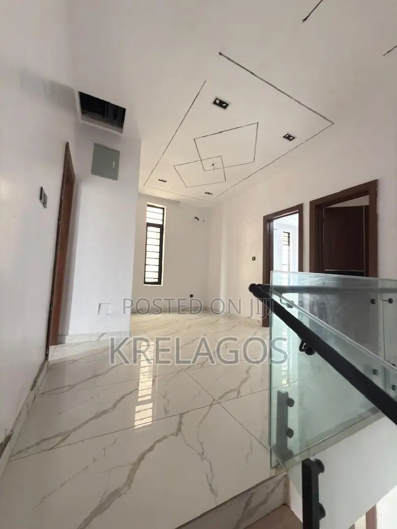 4bdrm Duplex in Orchid, Chevron for sale in Chevron
