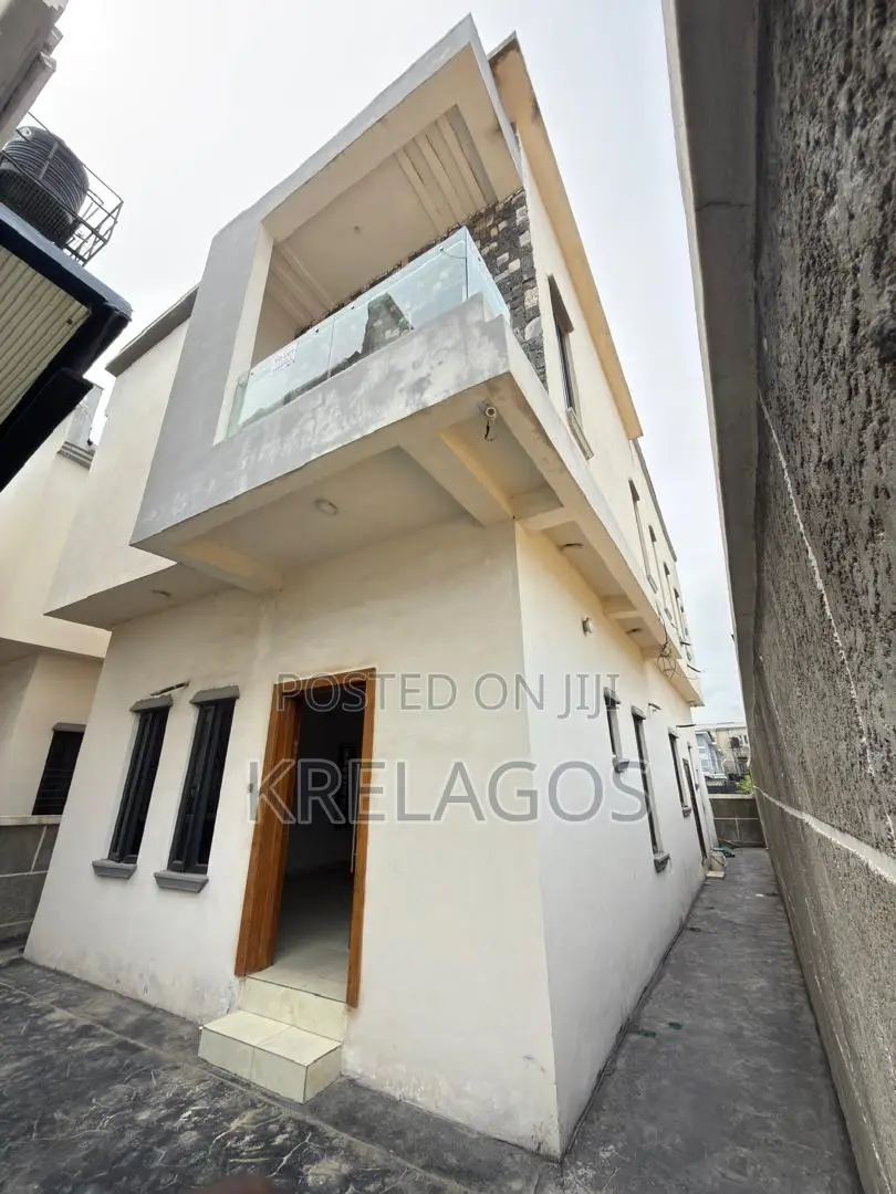 4bdrm Duplex in Orchid, Chevron for rent in Chevron