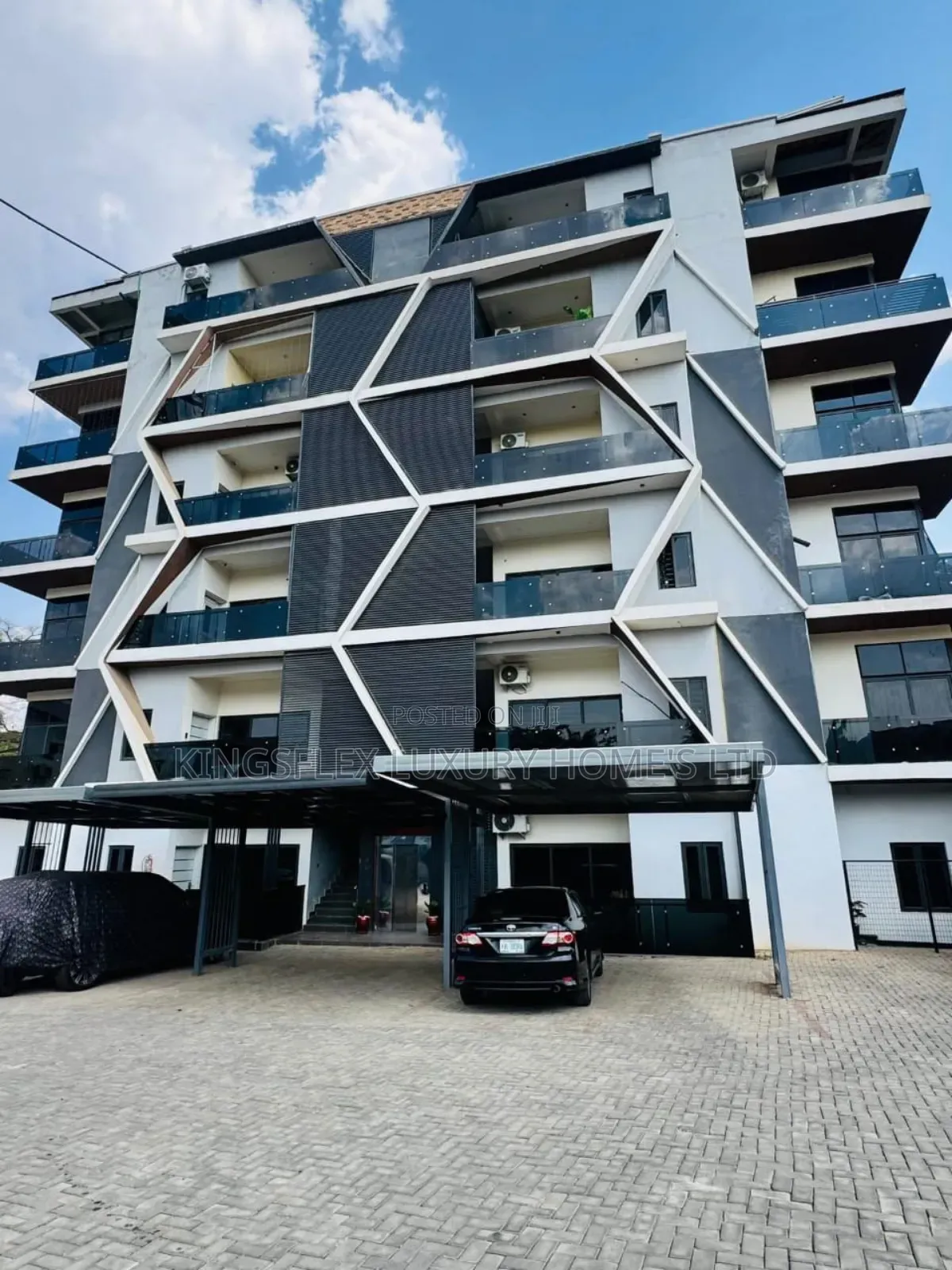 Furnished 3bdrm Block of Flats in Estate, Maitama for sale in Maitama